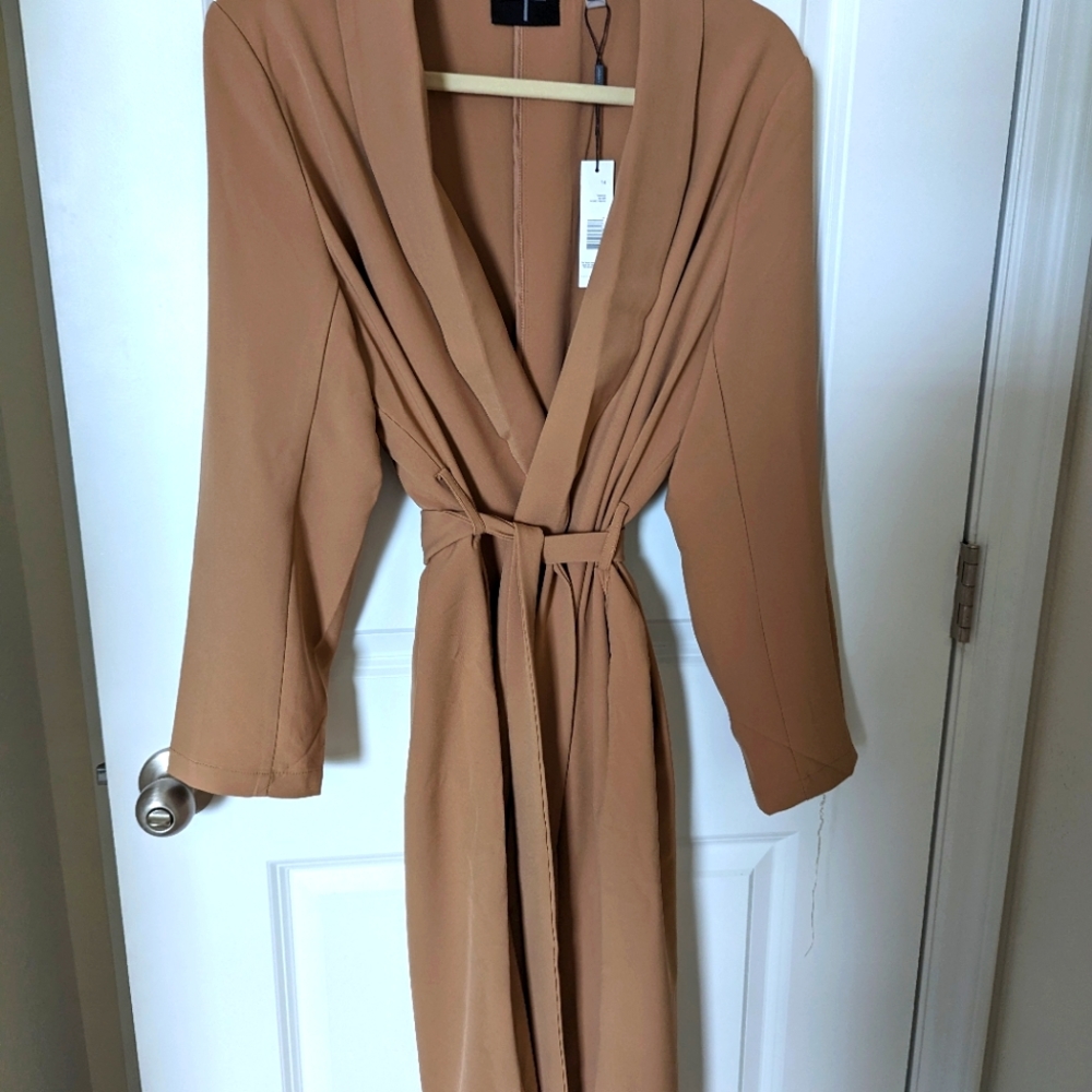 Tahari lightweight coat, NWT